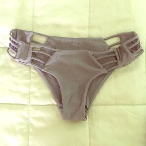 NWOT silver Ripcurl bikini bottoms
